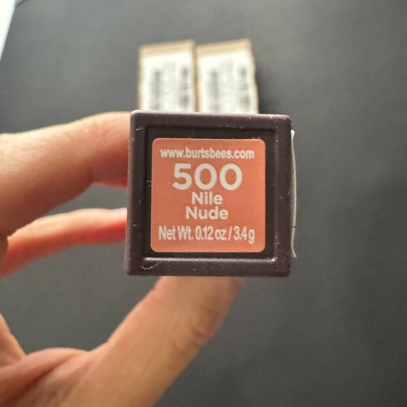 Burt’s Bees 100% Natural Moisturizing Satin Lipstick, Nile Nude, 1 Tube - Picture 6 of 10